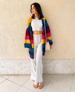 Letícia Almeida feet photo 9