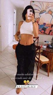 Letícia Almeida feet photo 1