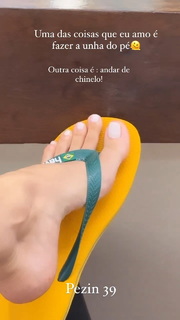 Letícia Almeida feet photo 18