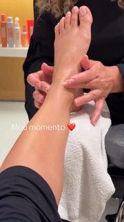 Letícia Almeida feet photo 17