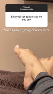 Letícia Almeida feet photo 3
