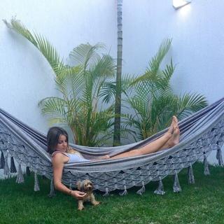 Letícia Bufoni feet photo thumbnail