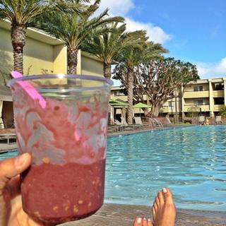 Letícia Bufoni feet photo thumbnail