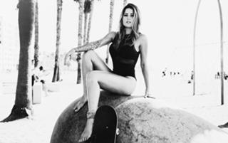 Letícia Bufoni feet photo thumbnail