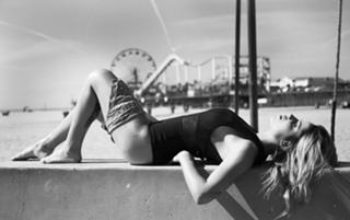 Letícia Bufoni feet photo thumbnail