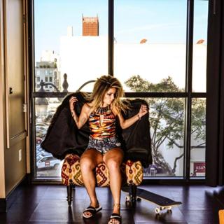 Letícia Bufoni feet photo thumbnail