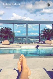 Letícia Bufoni feet photo thumbnail