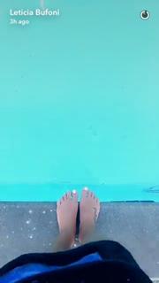 Letícia Bufoni feet photo thumbnail