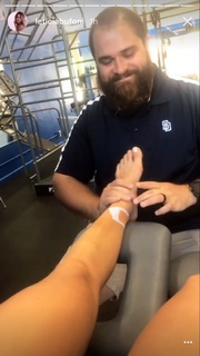 Letícia Bufoni feet photo thumbnail