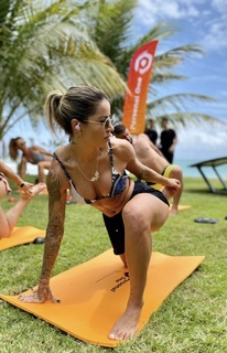 Letícia Bufoni feet photo thumbnail