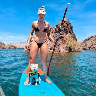 Letícia Bufoni feet photo thumbnail