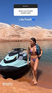 Letícia Bufoni feet photo thumbnail