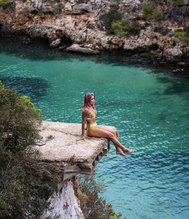 Letícia Bufoni feet photo thumbnail