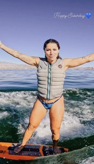 Letícia Bufoni feet photo thumbnail