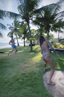 Letícia Bufoni feet photo thumbnail