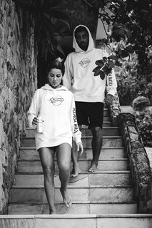 Letícia Bufoni feet photo thumbnail