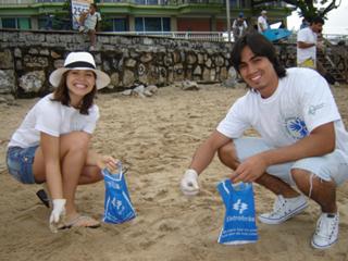 Letícia Colin feet photo thumbnail