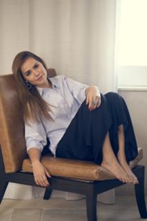 Letícia Colin feet photo thumbnail