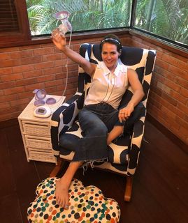 Letícia Colin feet photo thumbnail