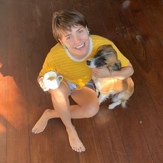 Letícia Colin feet photo thumbnail