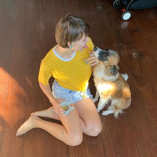 Letícia Colin feet photo thumbnail