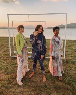 Letícia Colin feet photo thumbnail