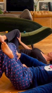 Letícia Colin feet photo thumbnail