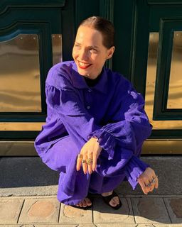 Letícia Colin feet photo thumbnail