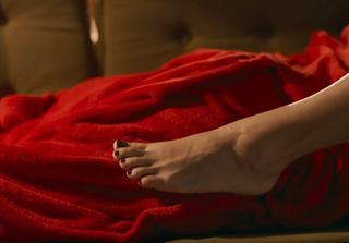 Letícia Colin feet photo 2