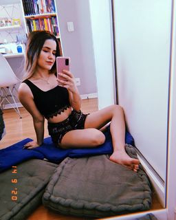 Letícia Faria Pedro feet photo 19