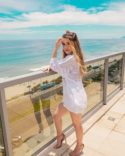 Letícia Faria Pedro feet photo 4
