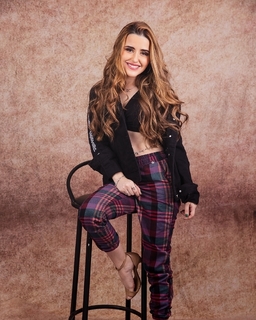 Letícia Faria Pedro feet photo 4