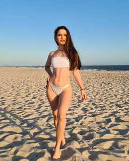 Letícia Faria Pedro feet photo 13