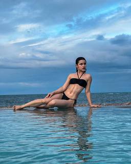 Letícia Faria Pedro feet photo 1