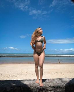 Letícia Faria Pedro feet photo 10