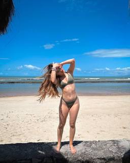 Letícia Faria Pedro feet photo 8