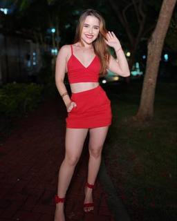 Letícia Faria Pedro feet photo 11