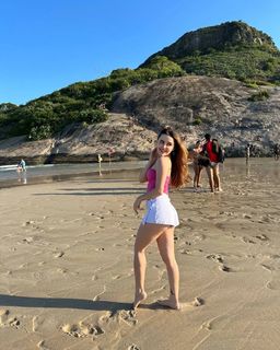 Letícia Faria Pedro feet photo 9