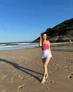 Letícia Faria Pedro feet photo 8