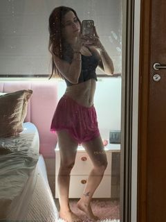 Letícia Faria Pedro feet photo 2