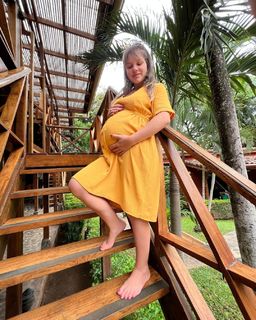 Letícia Navas feet photo 4
