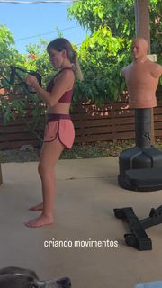 Letícia Navas feet photo 4