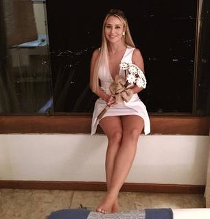 Letícia Santiago feet photo 14