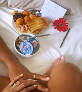 Letícia Santiago feet photo 13