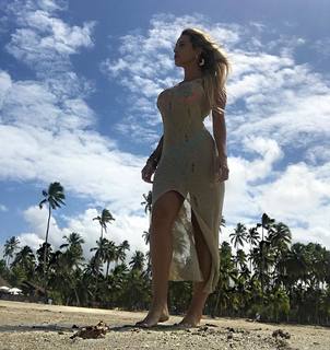 Letícia Santiago feet photo 20