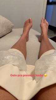Letícia Santiago feet photo 3