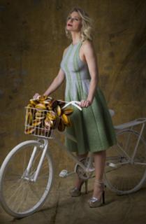 Letícia Spiller feet photo thumbnail