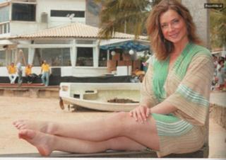 Letícia Spiller feet photo thumbnail