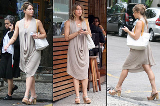 Letícia Spiller feet photo thumbnail