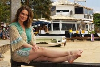 Letícia Spiller feet photo thumbnail